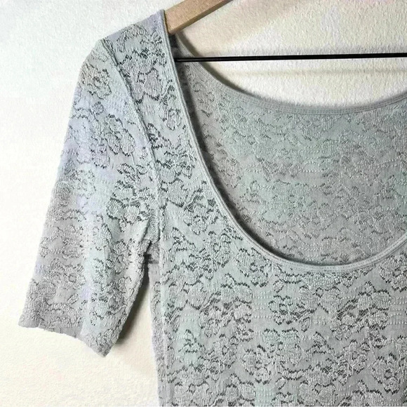 Free People Second Chance Scoop Back Stretch Lace Sheer Blouse Size Small - Picture 10 of 15